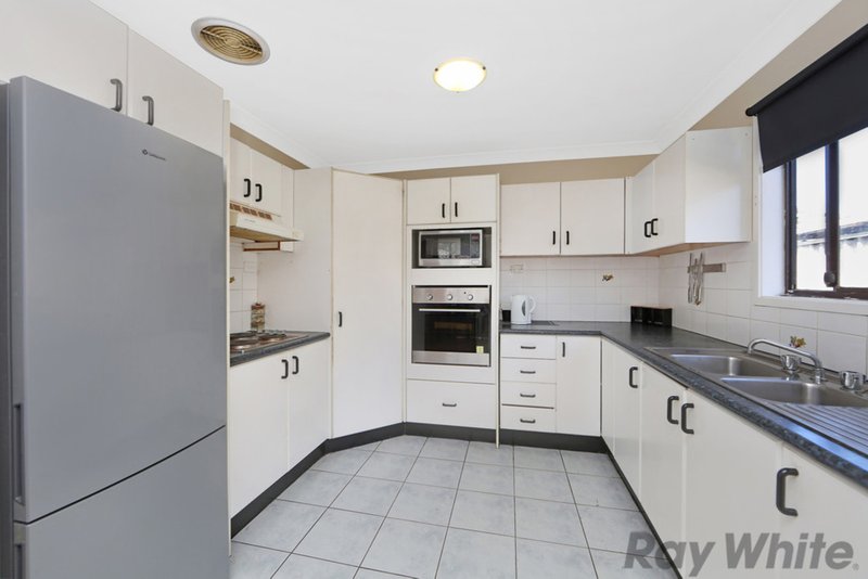 Photo - 84 Laelana Avenue, Budgewoi NSW 2262 - Image 3