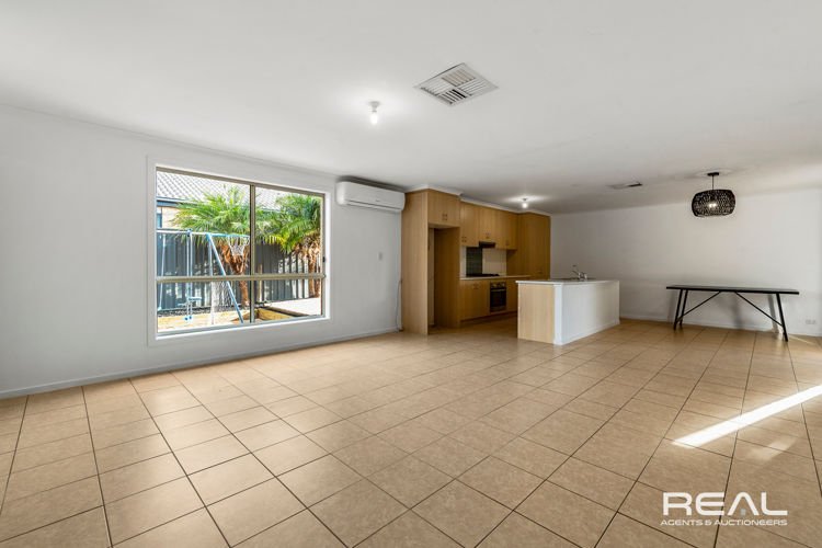 Photo - 84 Lakeside Drive, Andrews Farm SA 5114 - Image 13