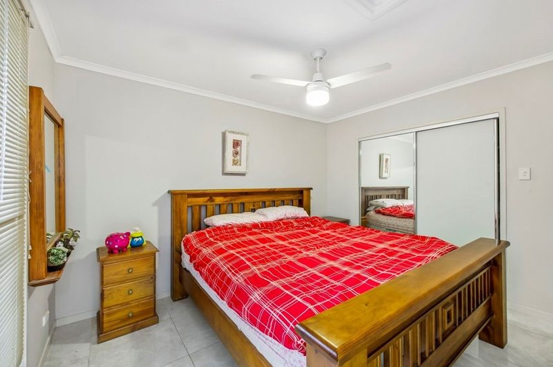 Photo - 84 Learmonth Street, Strathpine QLD 4500 - Image 11