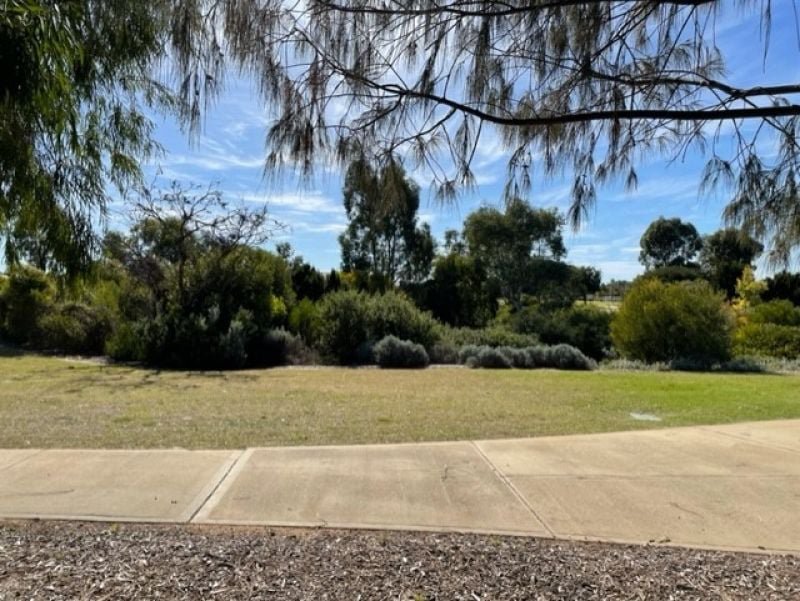 Photo - 84 Lennox Drive, Secret Harbour WA 6173 - Image 17