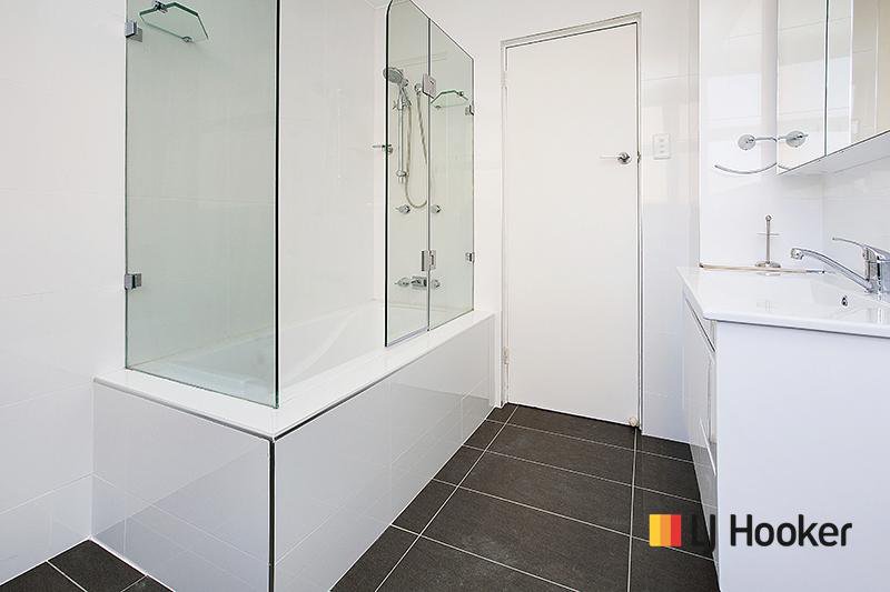 Photo - 8/4 Loftus Street, Ashfield NSW 2131 - Image 4