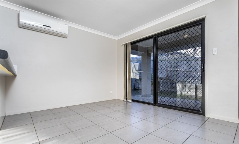 Photo - 84 Mackintosh Drive, North Lakes QLD 4509 - Image 4
