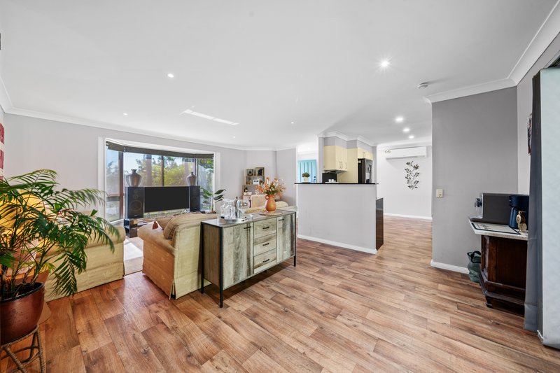 Photo - 84 Macquarie Avenue, Molendinar QLD 4214 - Image 4