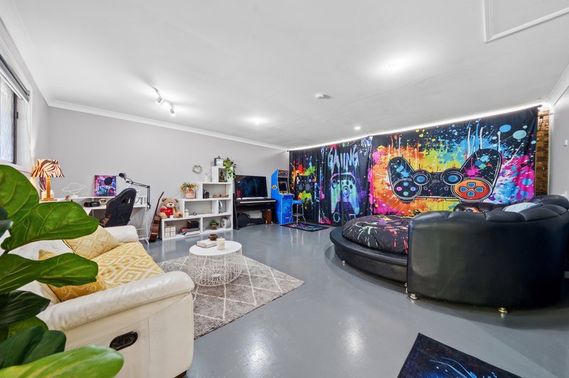 Photo - 84 Macquarie Avenue, Molendinar QLD 4214 - Image 13