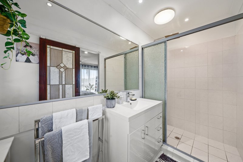 Photo - 84 Macquarie Avenue, Molendinar QLD 4214 - Image 19