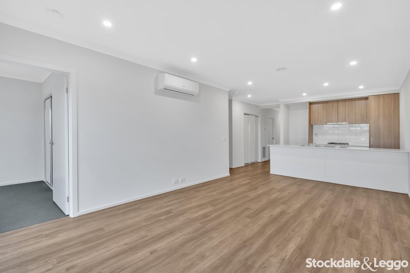 Photo - 84 Malkari Circuit, Greenvale VIC 3059 - Image 5