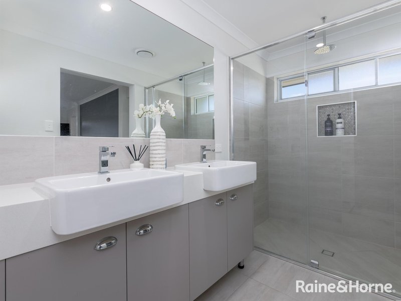 Photo - 84 Malvern Drive, Moore Park Beach QLD 4670 - Image 11