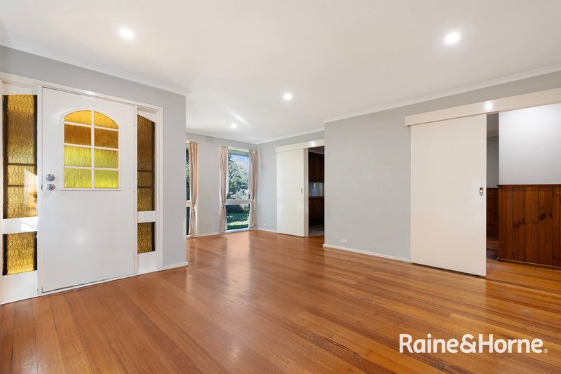 Photo - 84 Marklin Street, Cranbourne VIC 3977 - Image 3