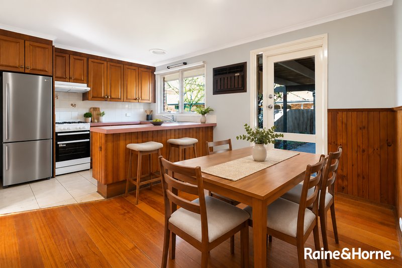 Photo - 84 Marklin Street, Cranbourne VIC 3977 - Image 4