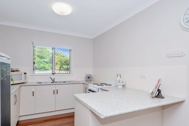 Photo - 84 Mcallister Street, Oonoonba QLD 4811 - Image 3