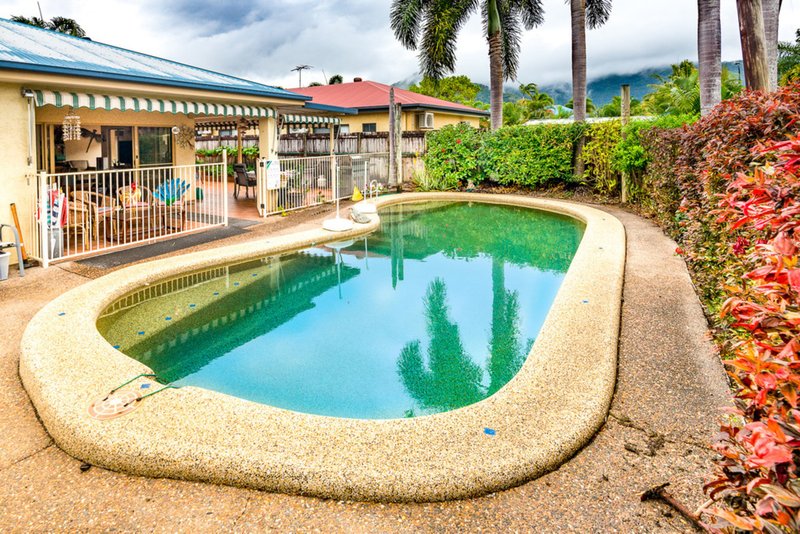 Photo - 84 Nova Street, Kewarra Beach QLD 4879 - Image 11