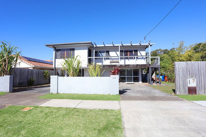 Photo - 84 Poinsettia Avenue, Runaway Bay QLD 4216 - Image 2