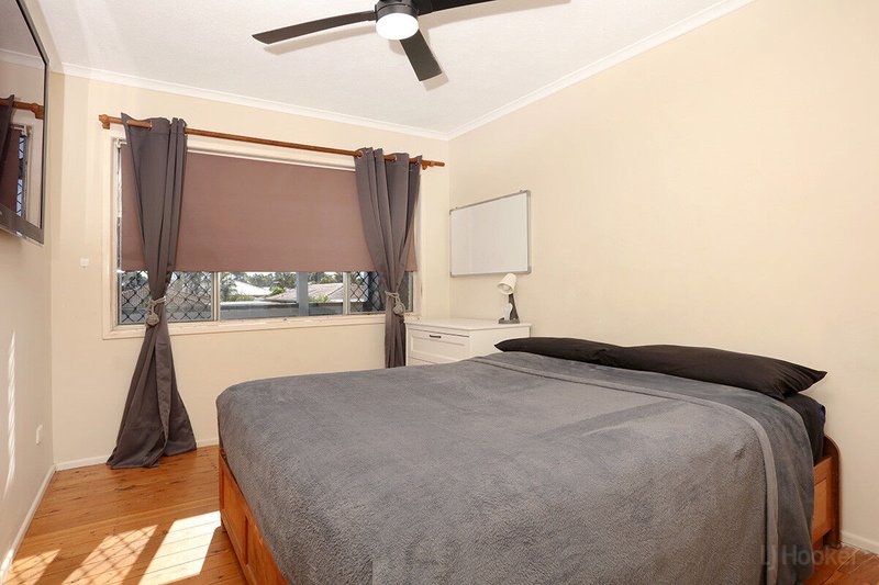 Photo - 84 Poinsettia Avenue, Runaway Bay QLD 4216 - Image 16