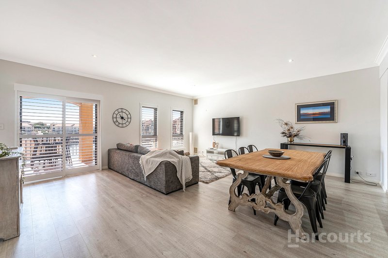 Photo - 8/4 Port Quays , Wannanup WA 6210 - Image 5