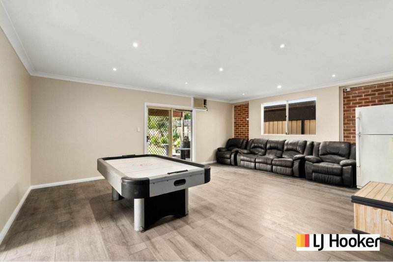 Photo - 84 Riverstone Parade, Riverstone NSW 2765 - Image 5