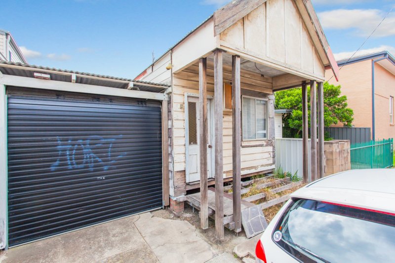 84 Rodgers Street, Carrington NSW 2294