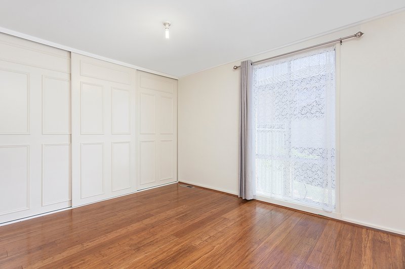 Photo - 84 Ross Smith Crescent, Scullin ACT 2614 - Image 3