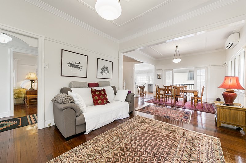 Photo - 84 School Road, Yeronga QLD 4104 - Image 5