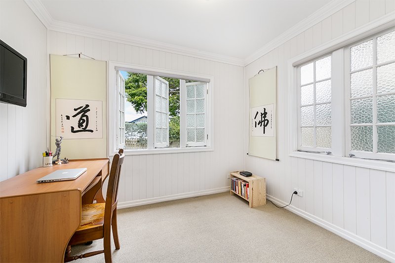 Photo - 84 School Road, Yeronga QLD 4104 - Image 9