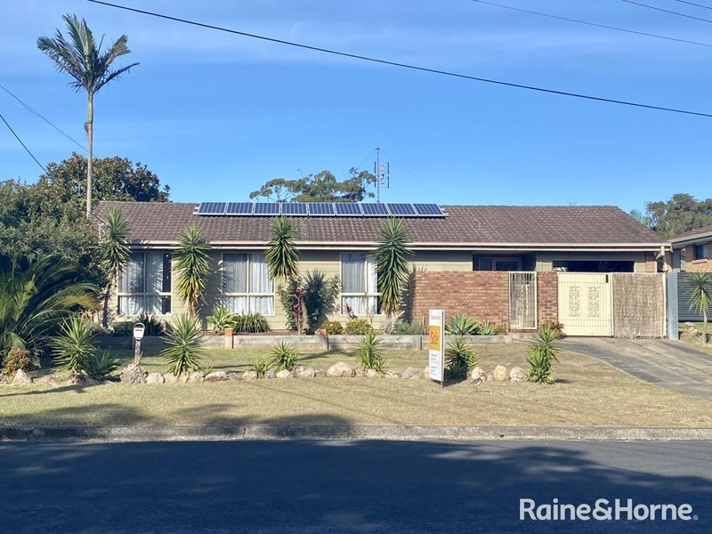 84 Scott Street, Shoalhaven Heads NSW 2535