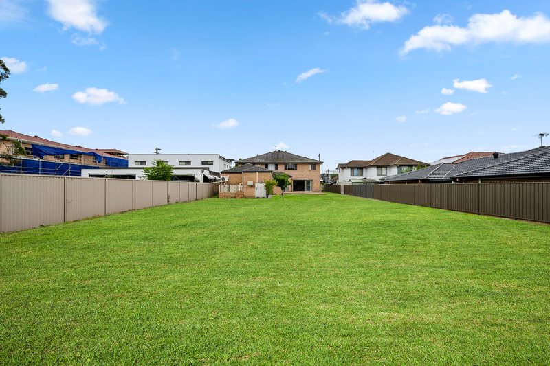 Photo - 84 St Johns Road, Cabramatta NSW 2166 - Image 7