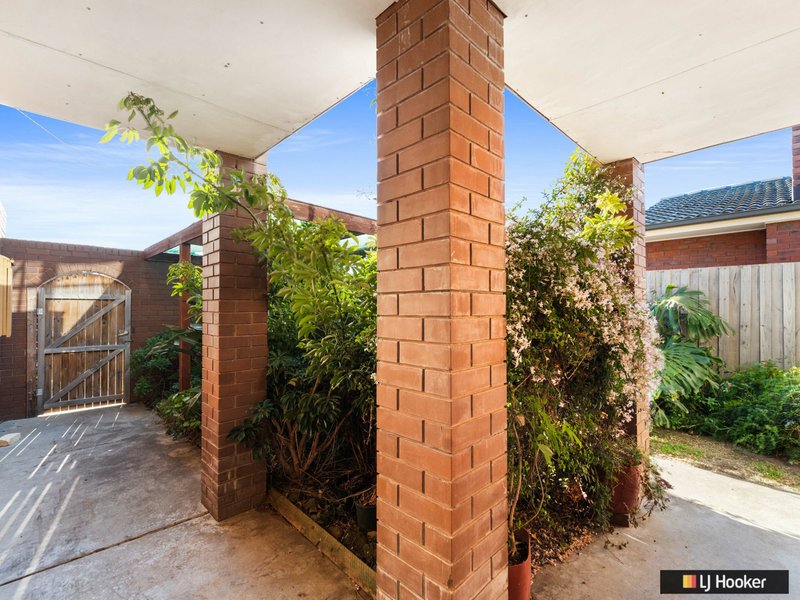 Photo - 84 Tahara Street, Hamlyn Heights VIC 3215 - Image 18