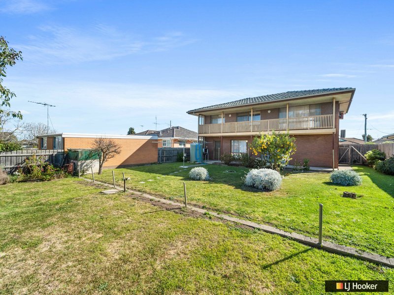 Photo - 84 Tahara Street, Hamlyn Heights VIC 3215 - Image 21