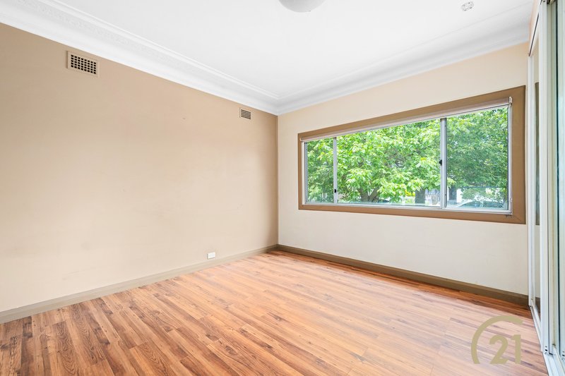 Photo - 84 Tangerine Street, Fairfield East NSW 2165 - Image 5