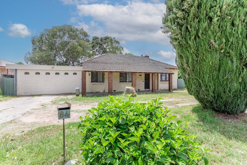 Photo - 84 The Crescent, Maddington WA 6109 - Image 6