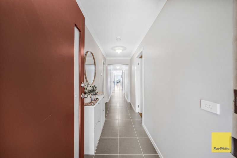Photo - 84 Tyler Crescent, Tarneit VIC 3029 - Image 2