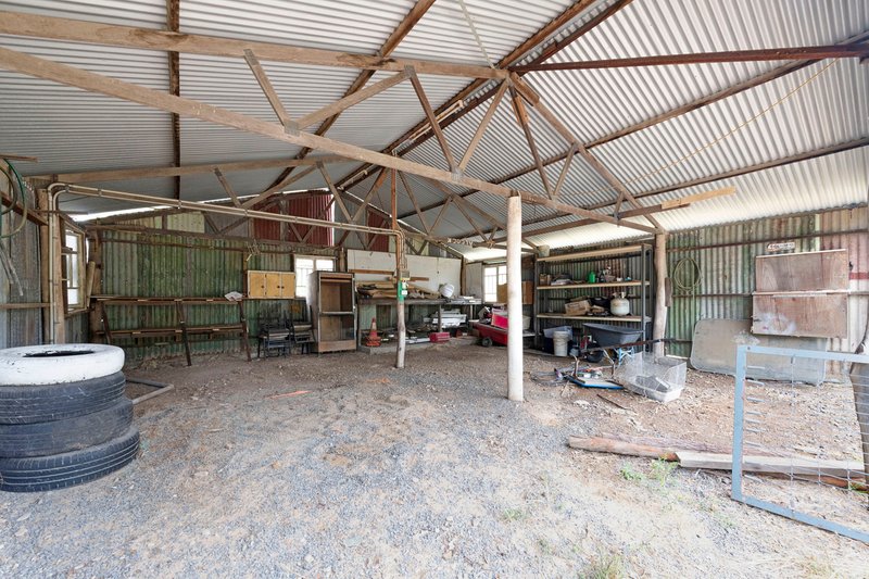 Photo - 84 Wallaville Goondoon Road, Bungadoo QLD 4671 - Image 21