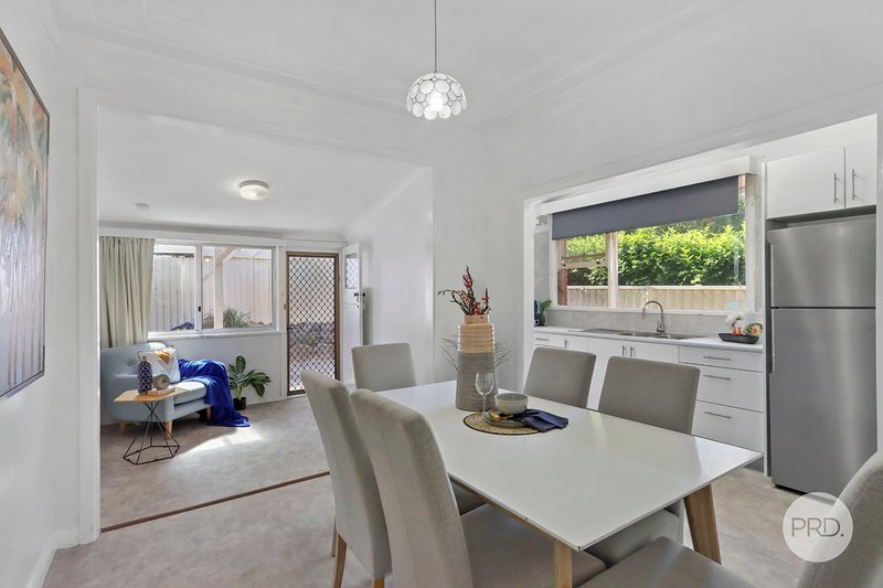 Photo - 84 Waratah Street, Oatley NSW 2223 - Image 4