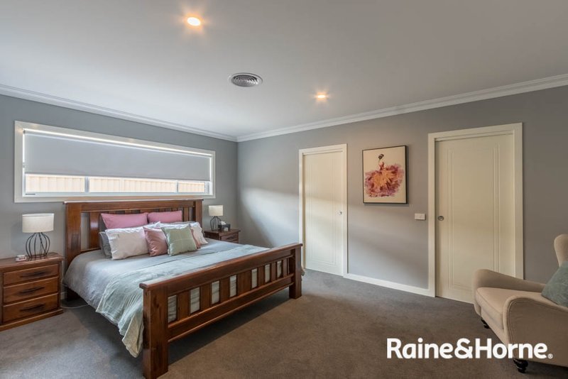 Photo - 84 Wentworth Drive, Kelso NSW 2795 - Image 11