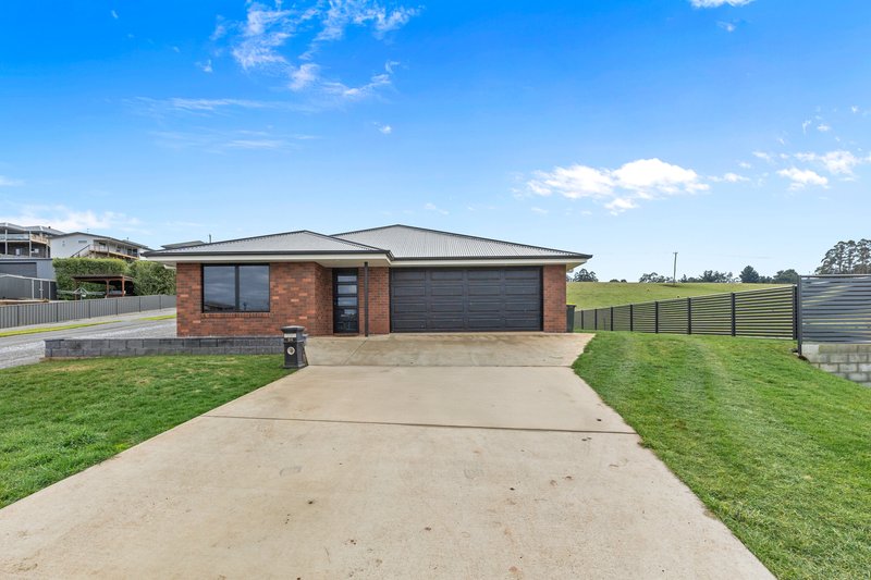 Photo - 84 West Church Street, Deloraine TAS 7304 - Image 6