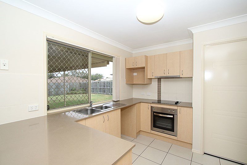 Photo - 84 Westminster Crescent, Raceview QLD 4305 - Image 3