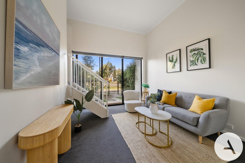 Photo - 8/40 Henry Kendall Street, Franklin ACT 2913 - Image 2