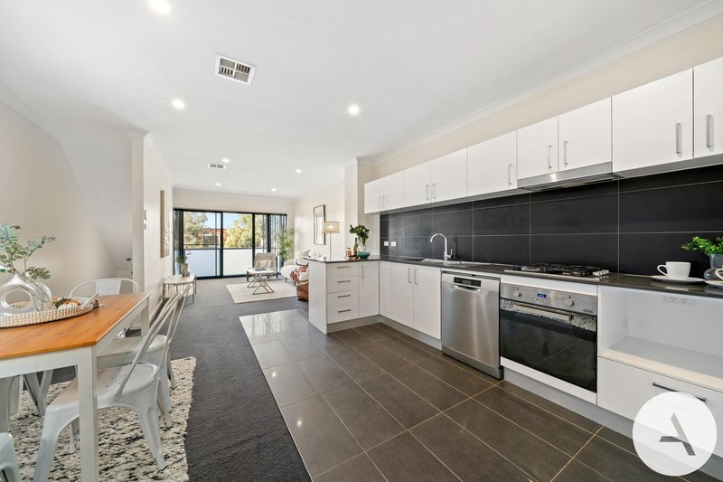 Photo - 8/40 Henry Kendall Street, Franklin ACT 2913 - Image 7