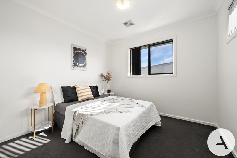 Photo - 8/40 Henry Kendall Street, Franklin ACT 2913 - Image 16
