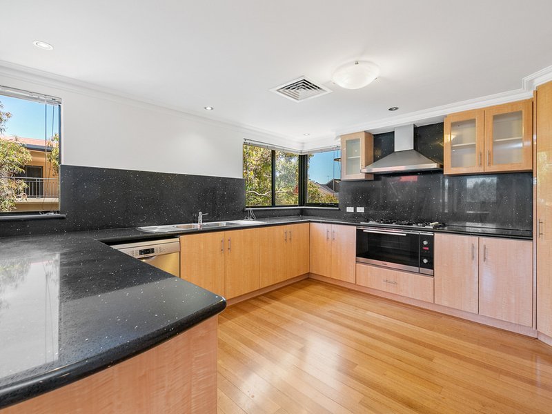 Photo - 8/40 Victory Terrace, East Perth WA 6004 - Image 4