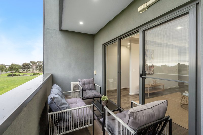Photo - 8/41 Furlong Street, Craigieburn VIC 3064 - Image 9