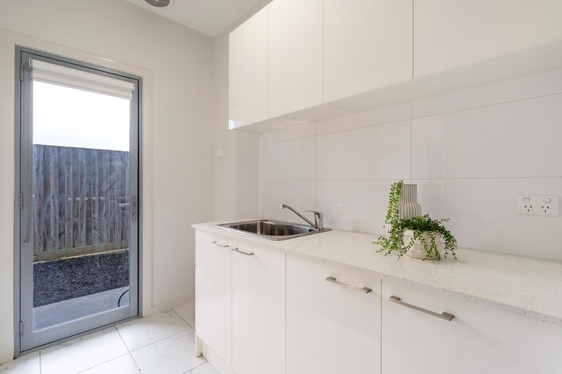 Photo - 8/41 Furlong Street, Craigieburn VIC 3064 - Image 17