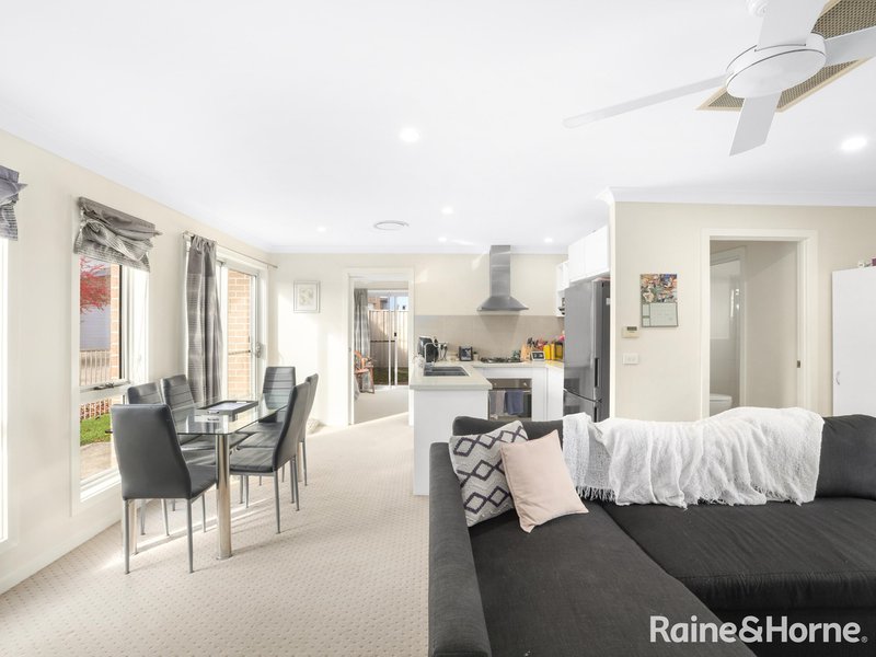 Photo - 8/42 Wentworth Drive, Kelso NSW 2795 - Image 3