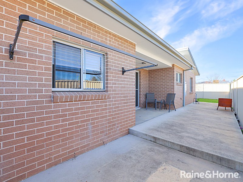 Photo - 8/42 Wentworth Drive, Kelso NSW 2795 - Image 13