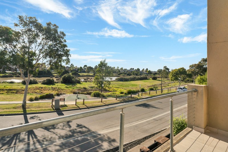 Photo - 8/43-51 Rippleside Terrace, Tarneit VIC 3029 - Image 10