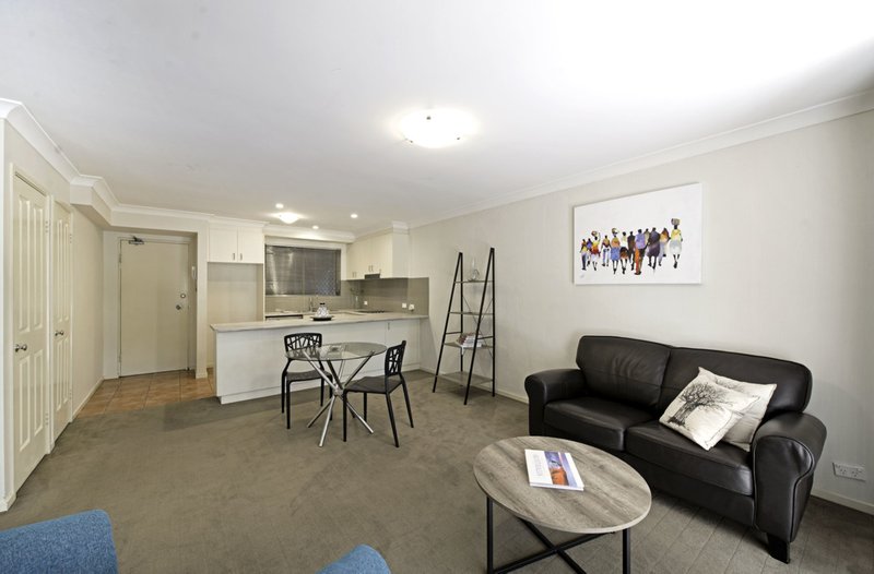 Photo - 8/43 Ijong Street, Braddon ACT 2612 - Image 5