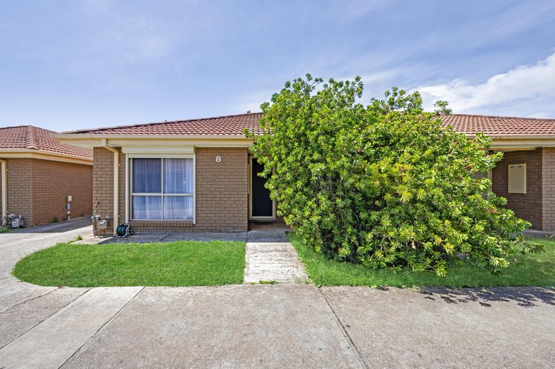 8/43 Wickham Street, Melton South VIC 3338