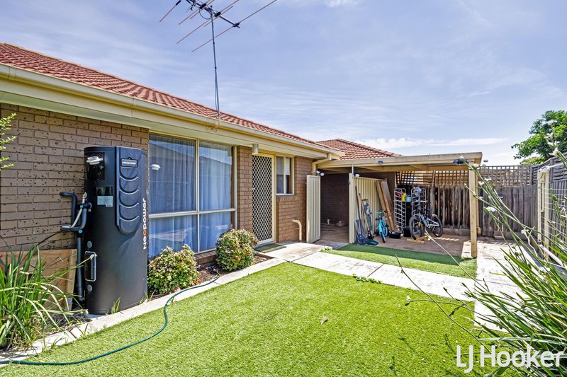 Photo - 8/43 Wickham Street, Melton South VIC 3338 - Image 6