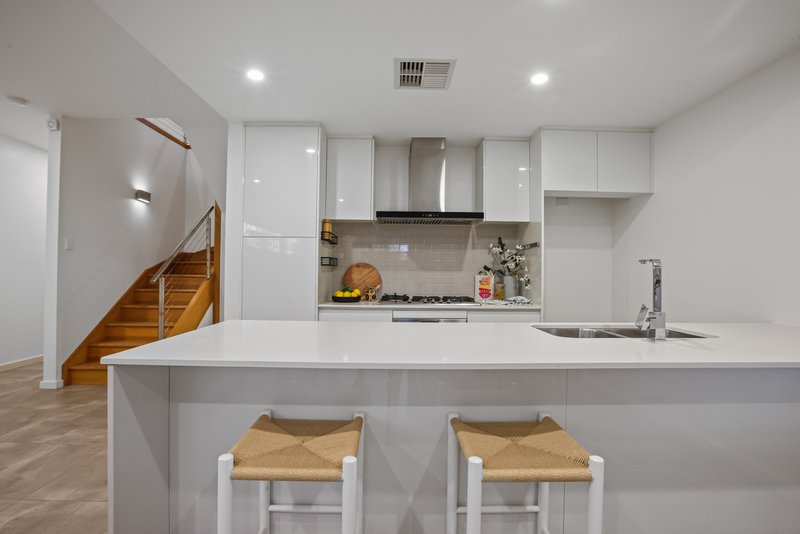Photo - 8/432 Seaview Road, Henley Beach SA 5022 - Image 7