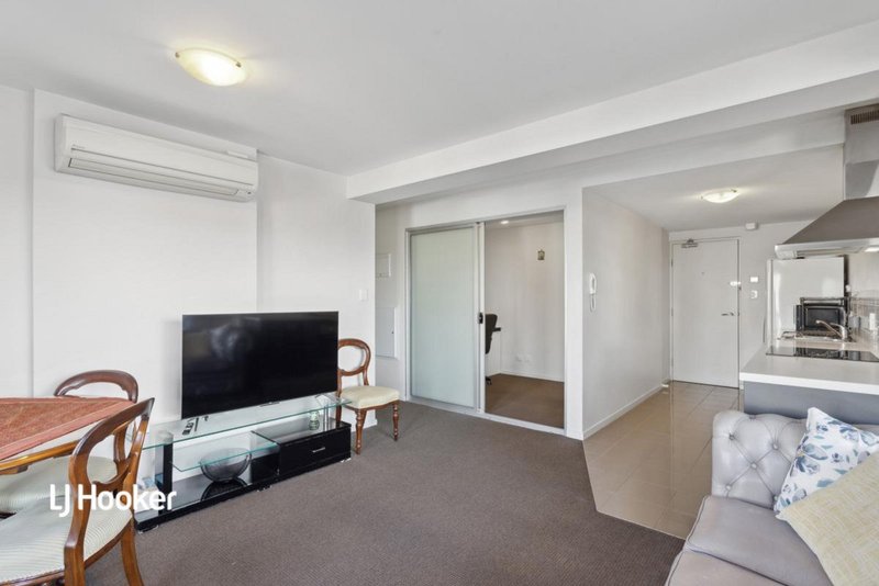 Photo - 8/44-48 Metro Parade, Mawson Lakes SA 5095 - Image 4