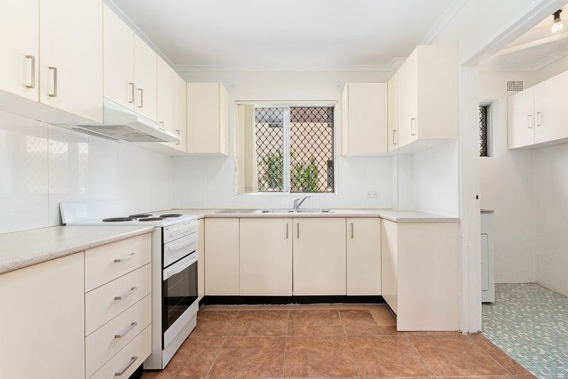 Photo - 8/44 Harrow Road, Auburn NSW 2144 - Image 2